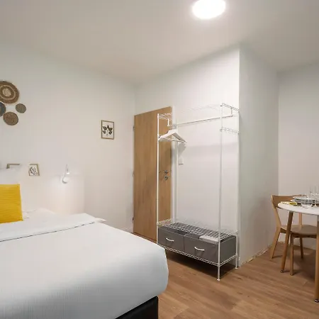 Pytloun Zeleny Haj Aparthotel 4*